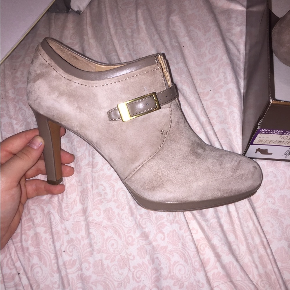 heels - Picture 3 of 4